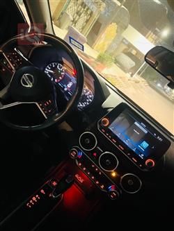 نیسان سێنترا